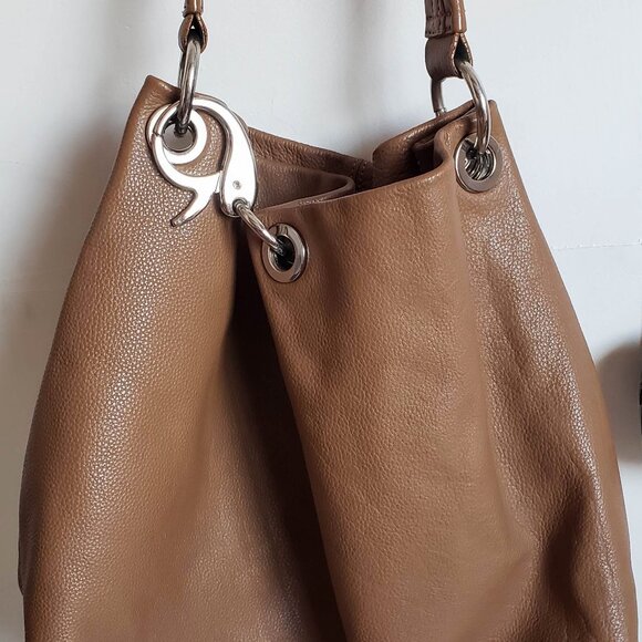 Vera Wang Handbags - SIMPLY VERA WANG Leather Oversized Bag Huge Snap Hook Minimalist